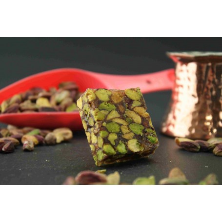 راحة فستق سوبر مربعة وطفة(500 غ تقريباً)